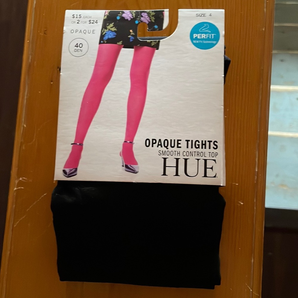 NWT — Hue 40 DEN black tights. Size 4
